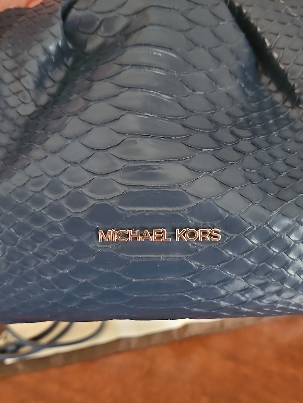 ๐ BIG SALE MICHAEL KORS Blue Snakeskin Embossed Clutch/Crossbody - Picture 5 of 10